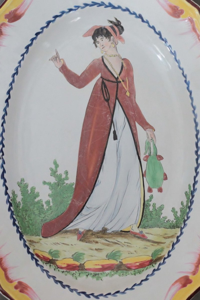 Oval Dish In Faience From Islettes Decorated With A Long Lady. Beginning Of The 19th Century.-photo-2