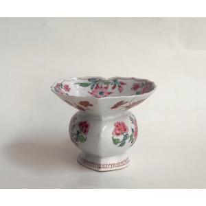 Chinese Porcelain Spittoon With Famille Rose Decor, 18th C.