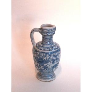 Small Earthenware Pitcher From Haarlem Or Delft With A Rotating Blue Decoration. Circa 1630-1650.