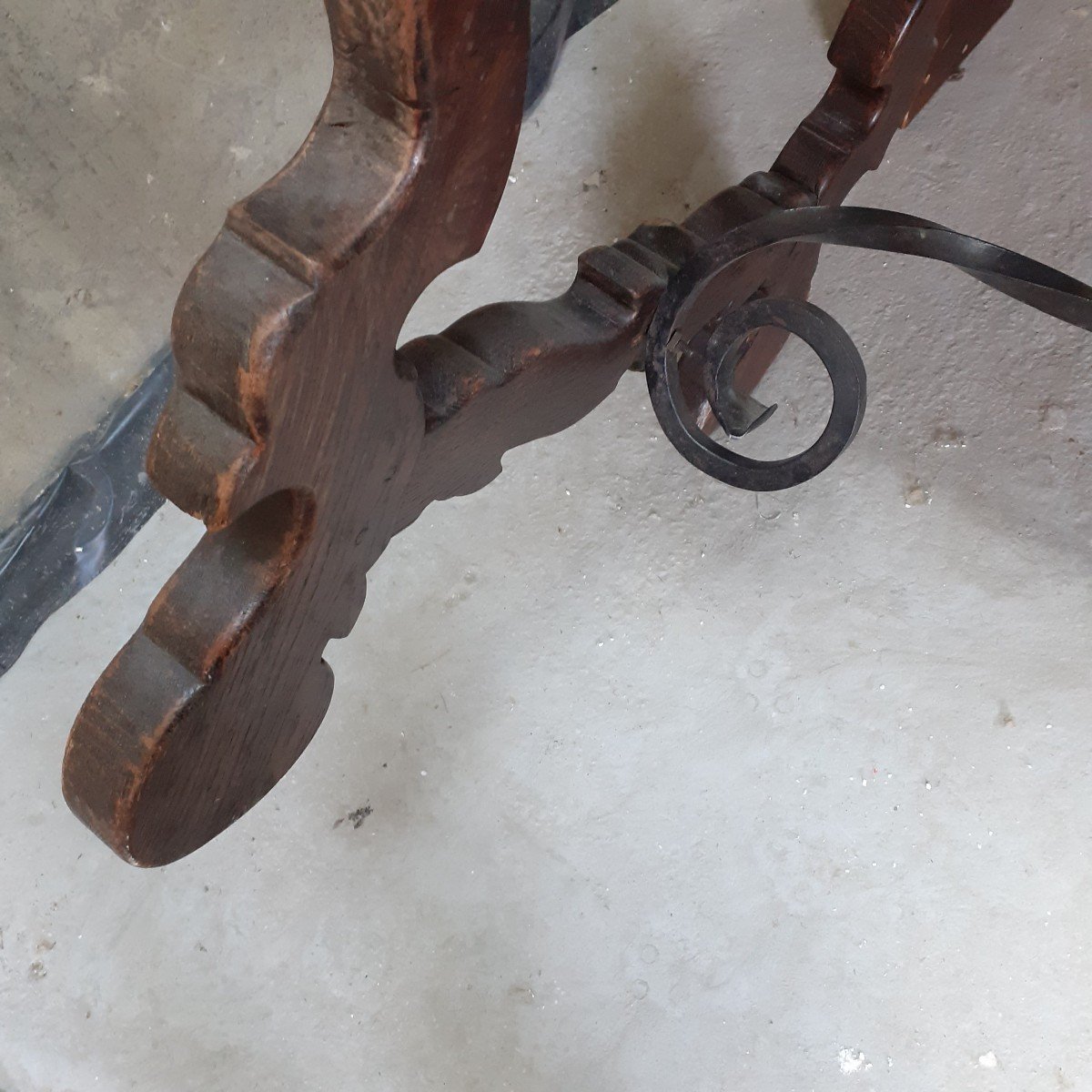 Large Spanish Table End Of 19th Century-photo-8