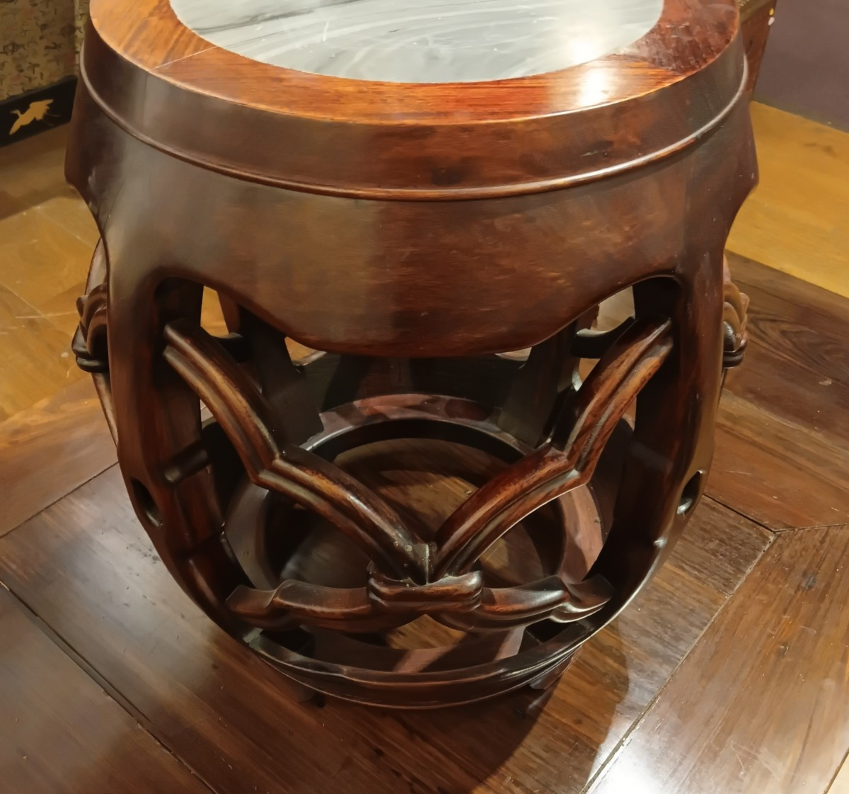 Selette chinoise sculptee en paissandre-photo-2