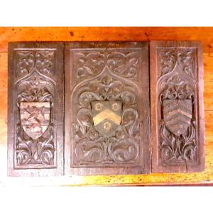 3 Panels In Carved Oak And Coat Of Arms 16 Eme Century
