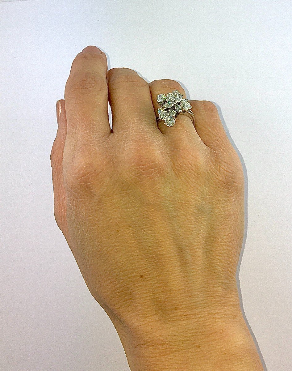 Vintage Asymmetrical Ring With Brilliant Cut Diamonds And Shuttles On White Gold-photo-8