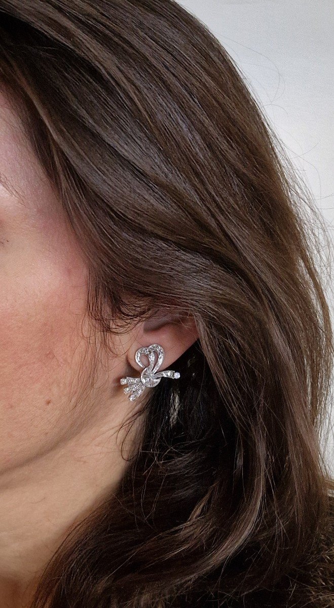 Boucles d'Oreilles Clips Noeuds Années 60 Diamants  Sur Or Blanc-photo-4