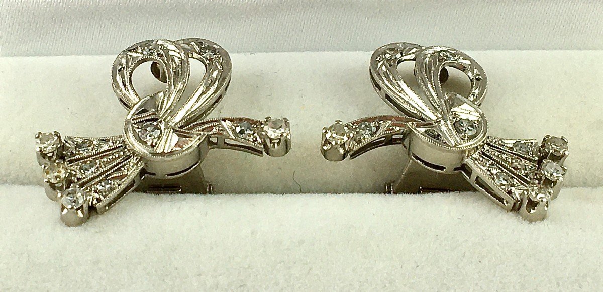 Boucles d'Oreilles Clips Noeuds Années 60 Diamants  Sur Or Blanc-photo-1