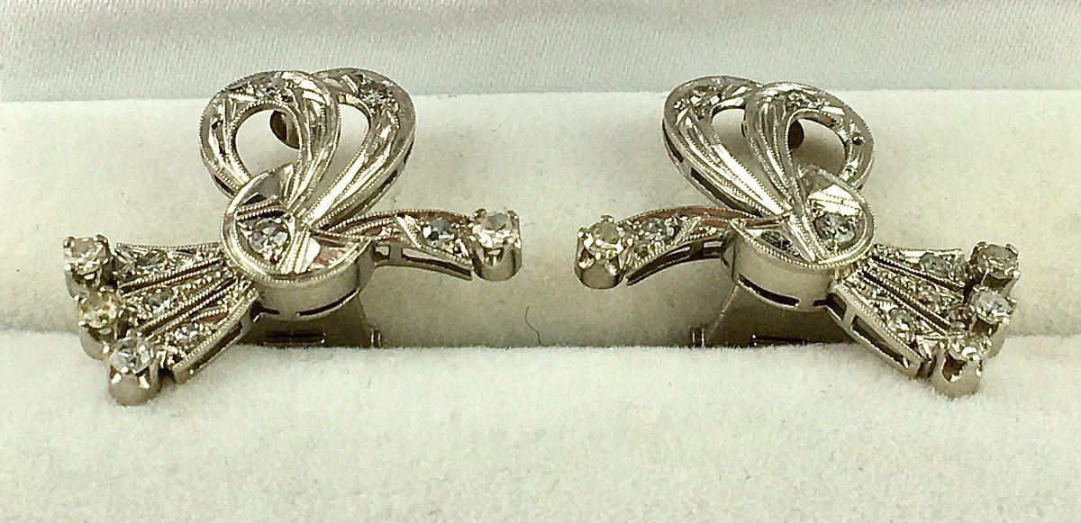 60s Diamond Knot Clip-on Earrings In White Gold-photo-1