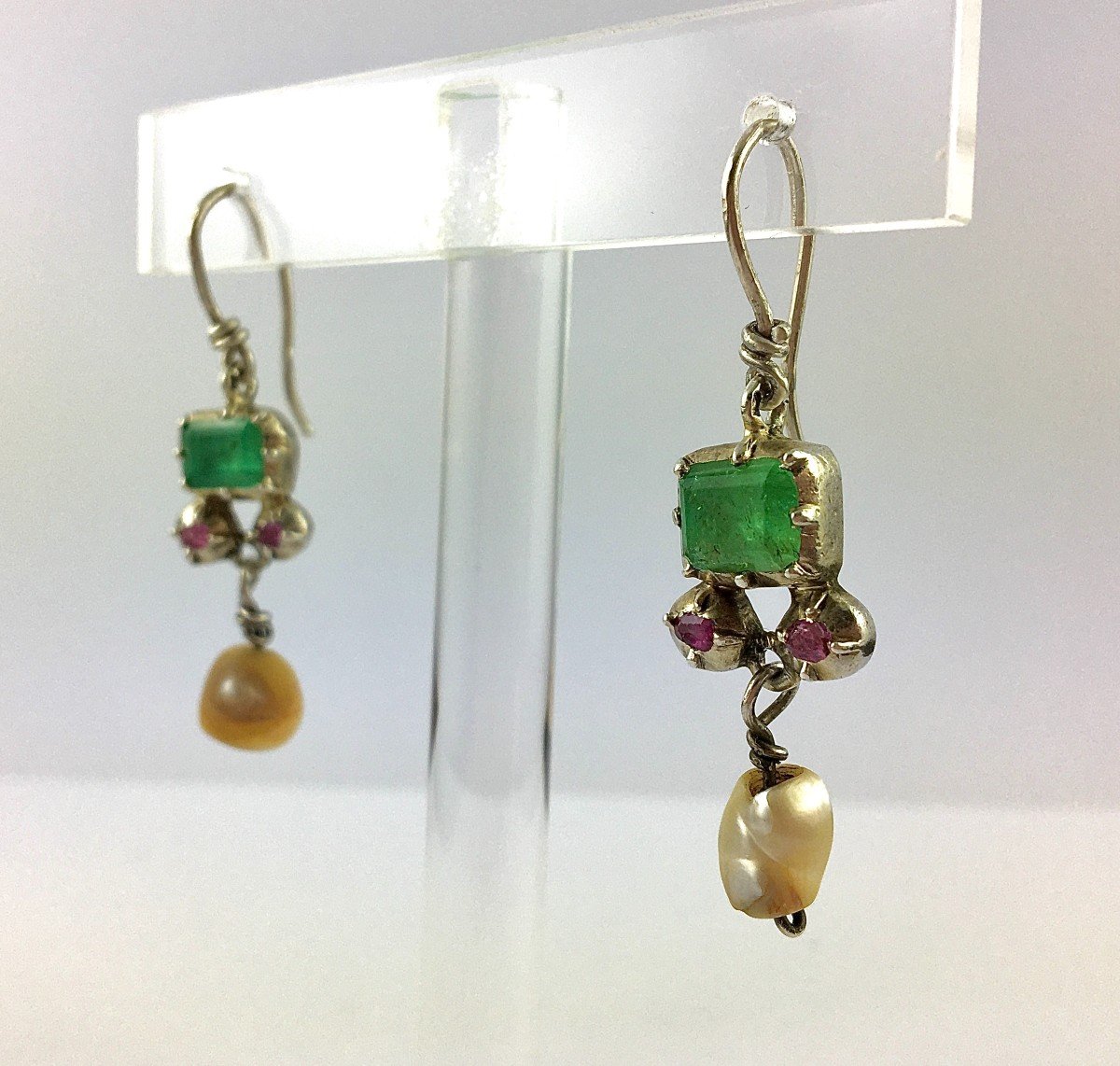 Berber Ethnic Earrings Dangling Emeralds, Rubies And Baroque Pearls On Silver-photo-4