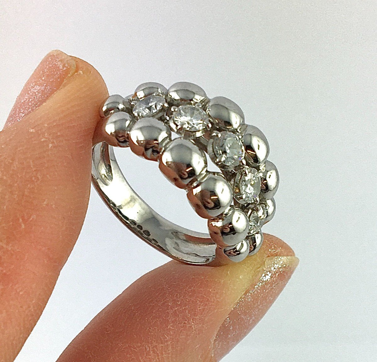 Bague Bandeau Jarretière Diamants Et Grains d'Or Blanc-photo-2