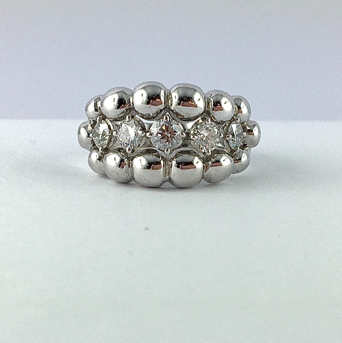 Bague Bandeau Jarretière Diamants Et Grains d'Or Blanc-photo-3