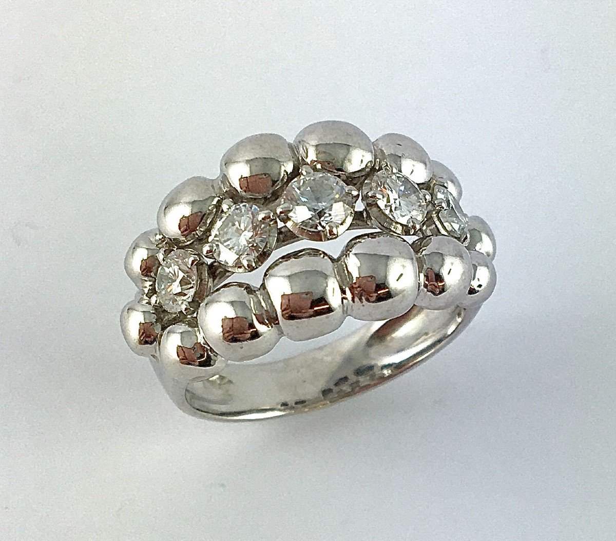Bague Bandeau Jarretière Diamants Et Grains d'Or Blanc-photo-3