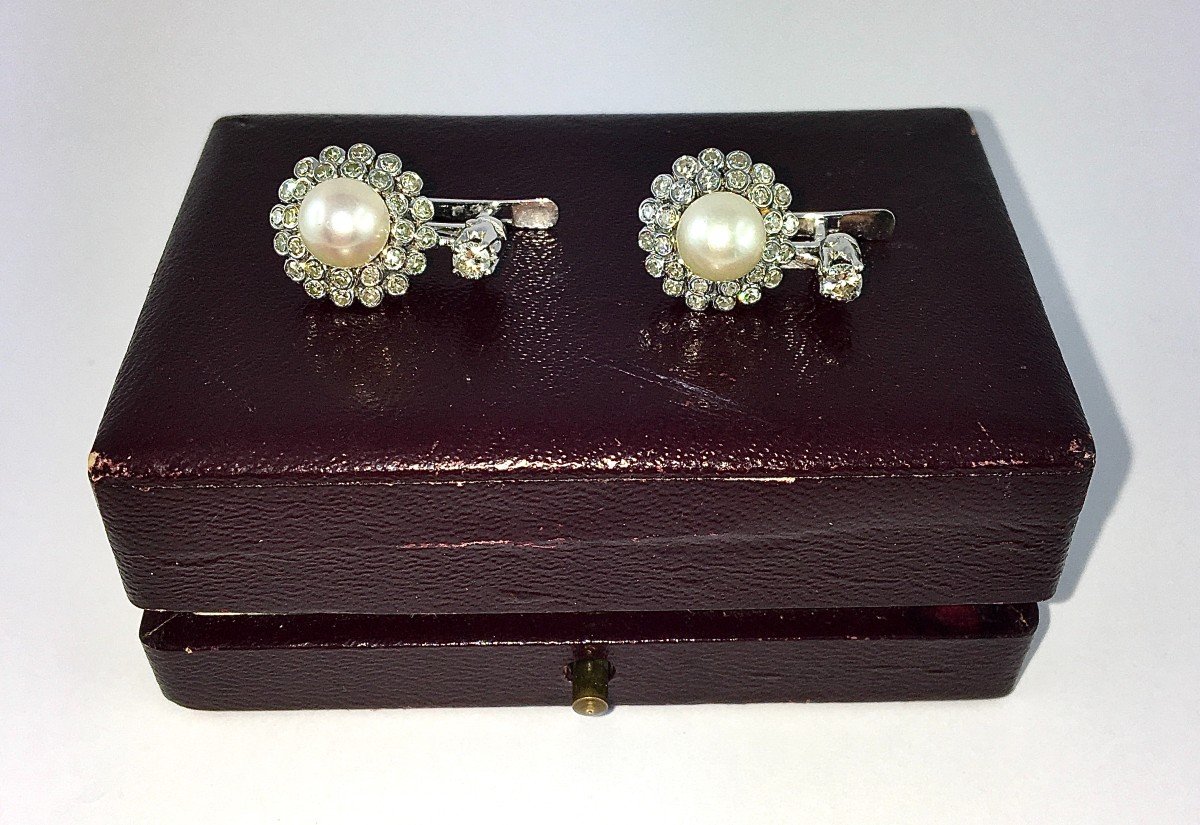 Japanese Akoya Cultured Pearl Flower Sleeper Earrings Diamonds / White Gold Box-photo-1