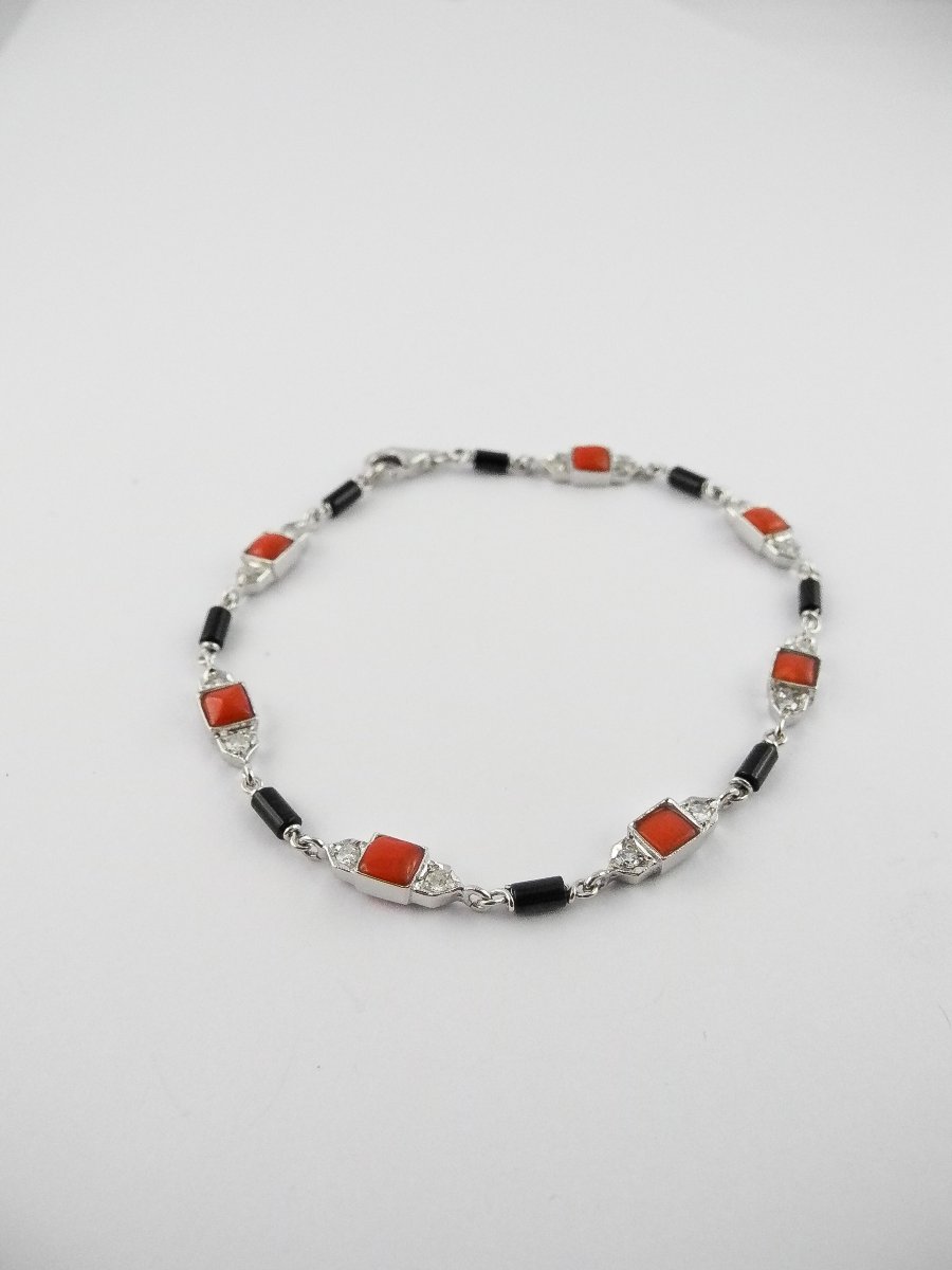 Bracelet Style Art Déco Corail Onyx Et Diamants Sur Or Blanc-photo-2