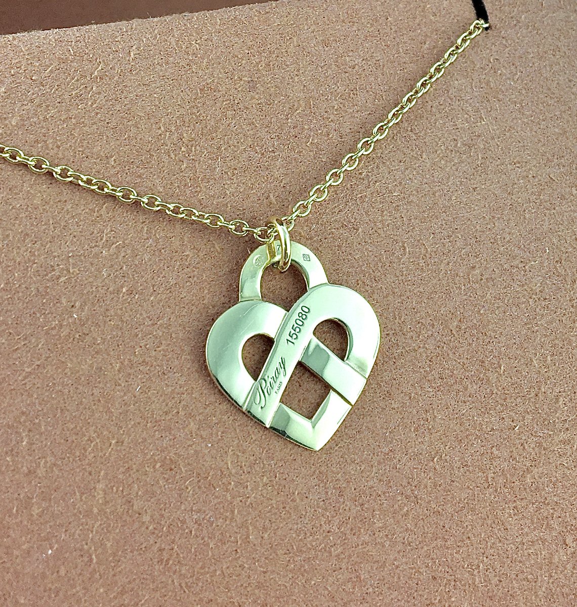 Poiray Yellow Gold Necklace With Intertwined Heart Pendant On Its Chain And Case-photo-3