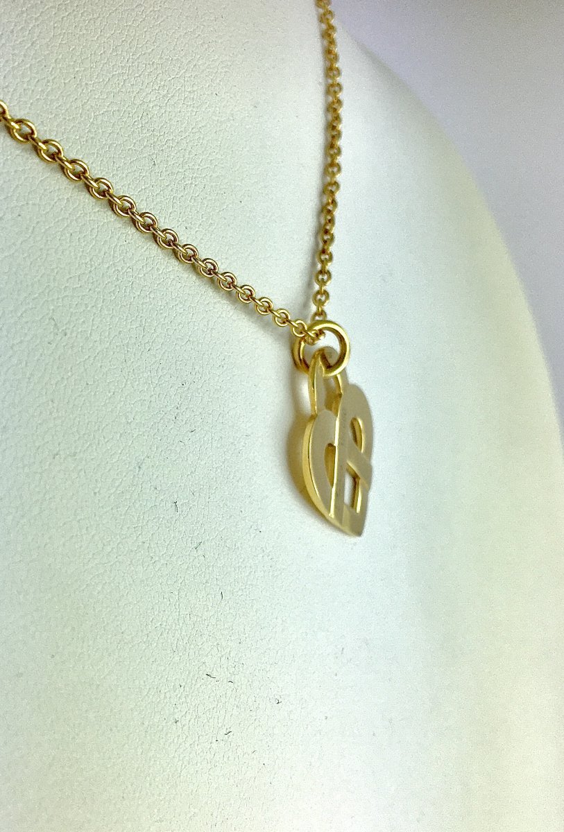 Poiray Yellow Gold Necklace With Intertwined Heart Pendant On Its Chain And Case-photo-4