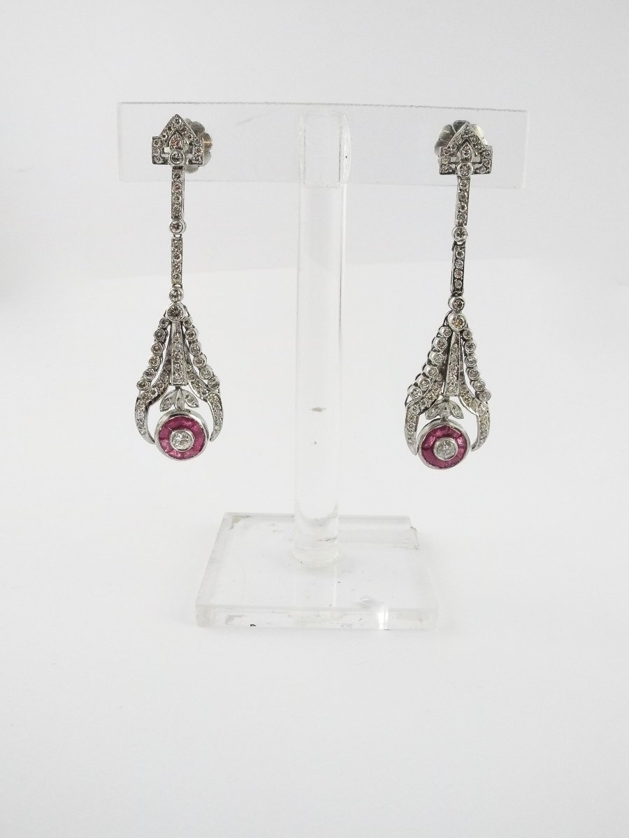 Boucles d'Oreilles Pendants Style Art Déco Rubis Fins Et Diamants Sur Platine-photo-2