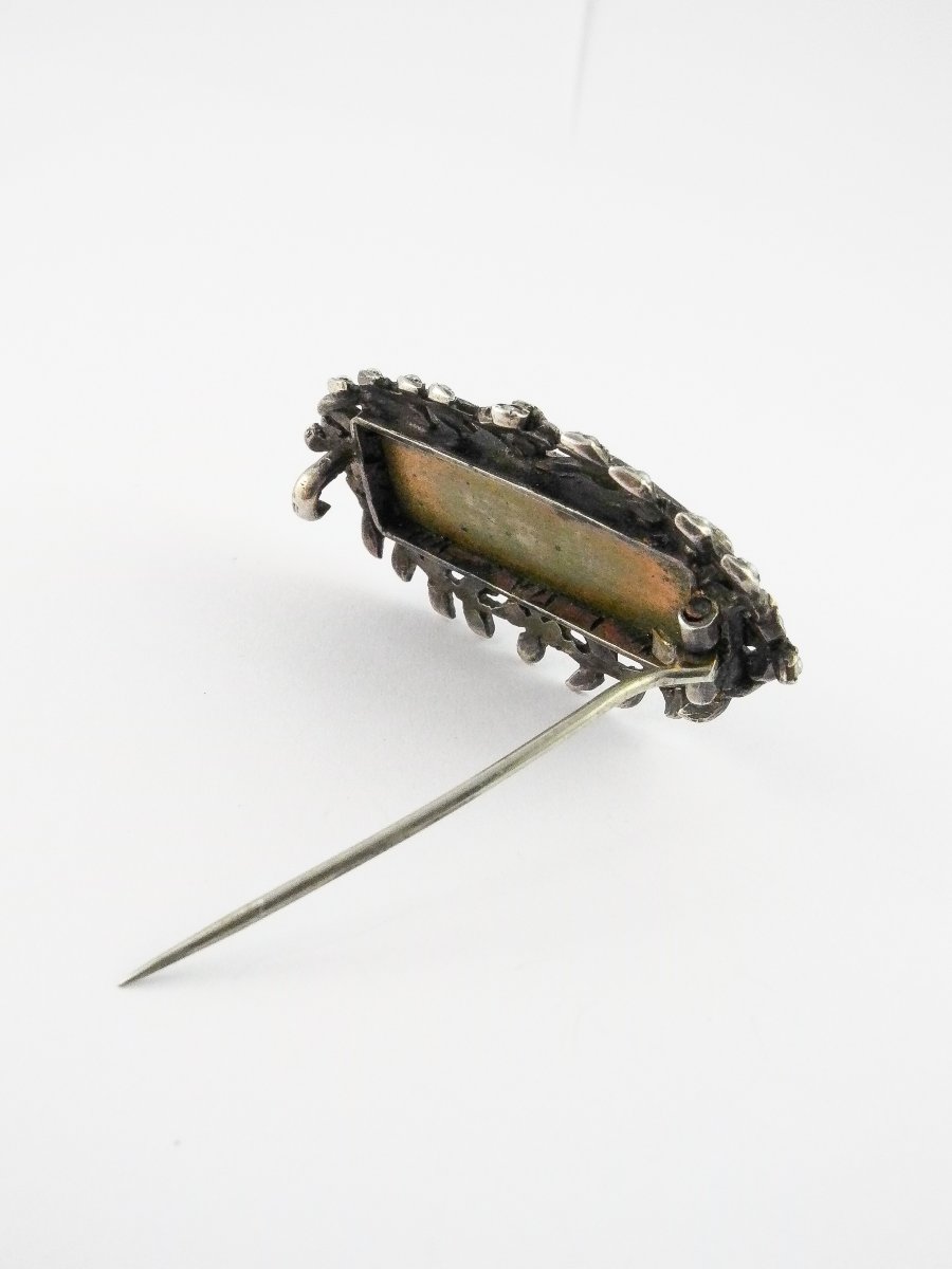 Miniature Brooch And Fine Pearls On Silver And Vermeil -photo-6