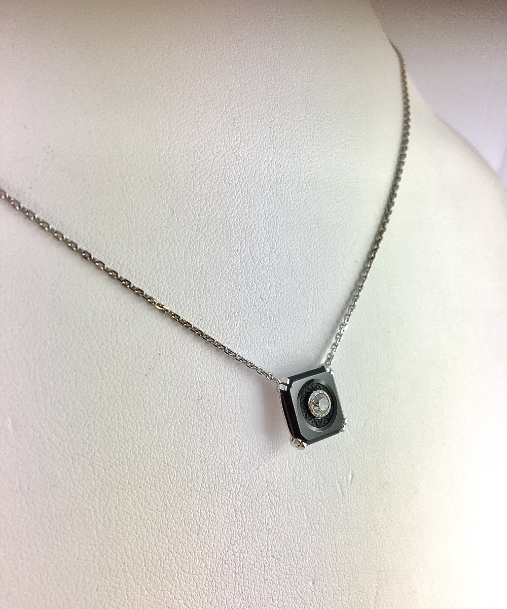 Art Deco Style Necklace Onyx Plaque And Diamond Pendant On White Gold-photo-2