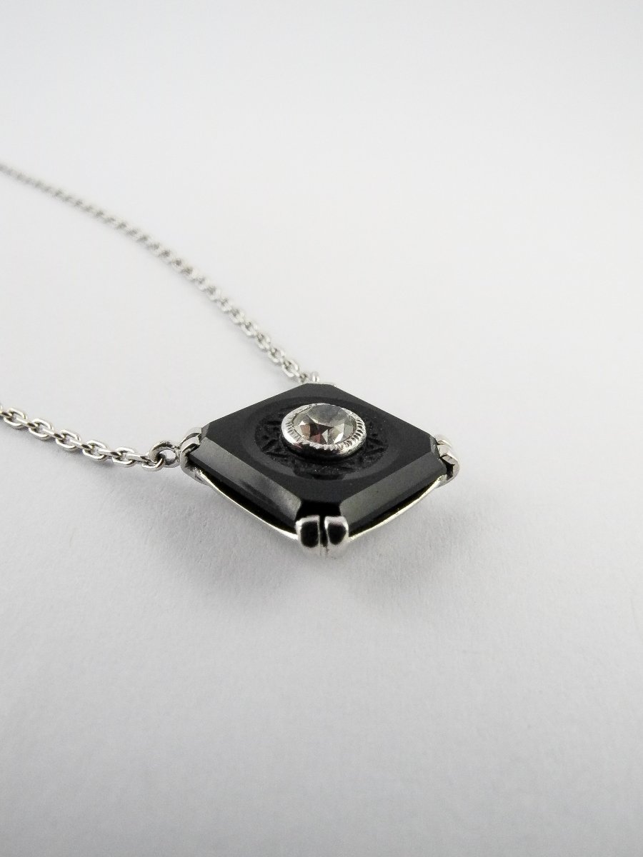 Art Deco Style Necklace Onyx Plaque And Diamond Pendant On White Gold-photo-6