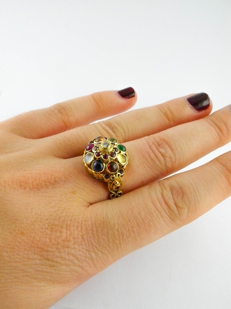 Bague Tutti Frutti Dôme Pierres de Couleur Cabochons, Taillées, et Diamant Sur Or Jaune-photo-7