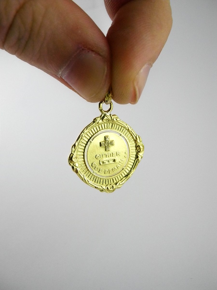 Médaille d'Amour Belle Epoque, Augis + Qu'hier - Que Demain Diamants Taille Rose sur Or Jaune -photo-1
