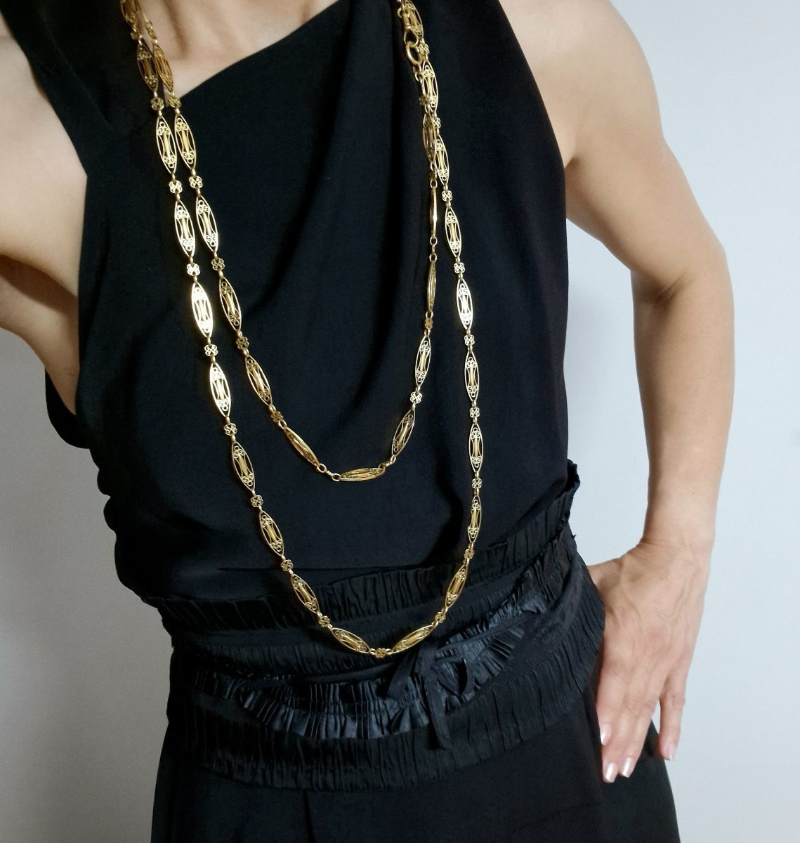 Large Yellow Gold Filigree Mesh Long Necklace-photo-8
