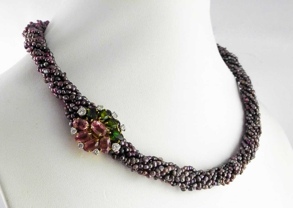 Collier Fermoir Cartier Tourmalines /Or Jaune, Choker Multirang De Perles Keshis de Tahiti