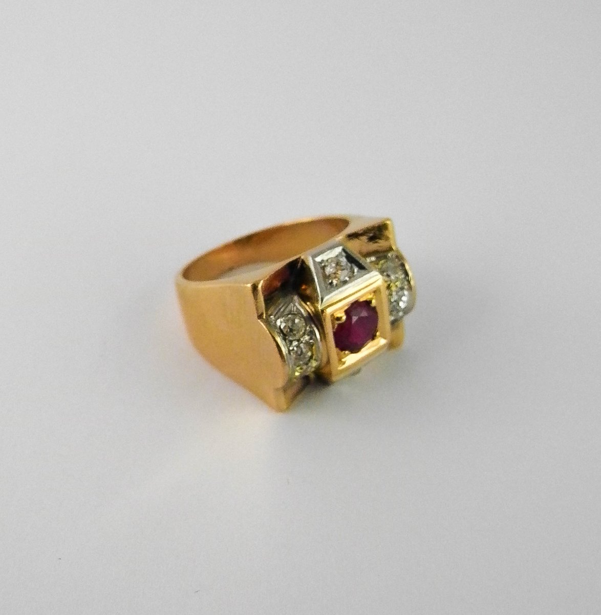 Art Deco Tank Ring With Fine Ruby And Old Cut Diamonds In Rose Gold And Platinum-photo-3