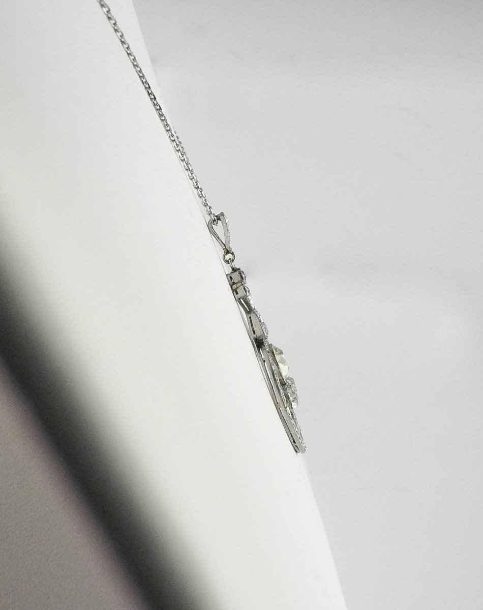 Art Deco Clover Pendant With Antique Pear Cut Diamonds In White Gold-photo-6