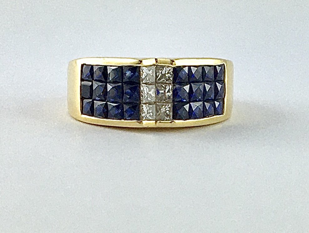 Bandeau Ring Of Calibrated Sapphires With Mystery Setting And Princess-cut Diamonds In Yellow Gold-photo-4
