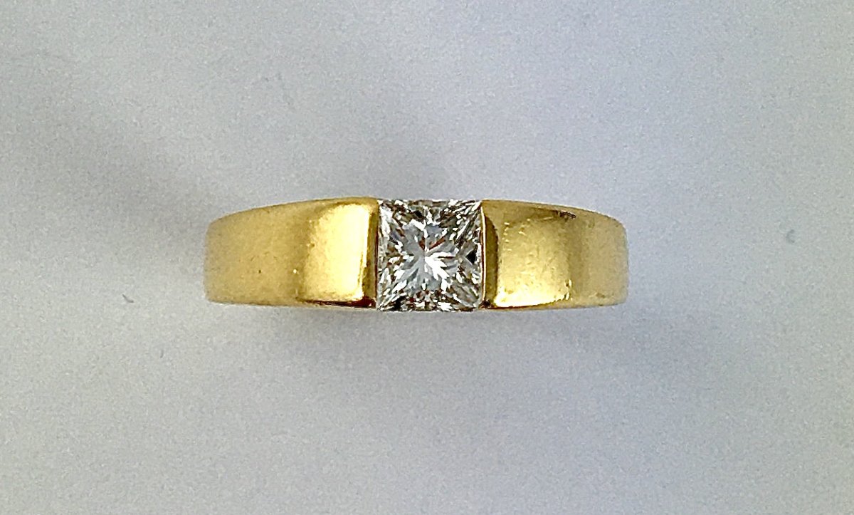 Boucheron Princess Cut Diamond Solitaire Ring In Yellow Gold-photo-4