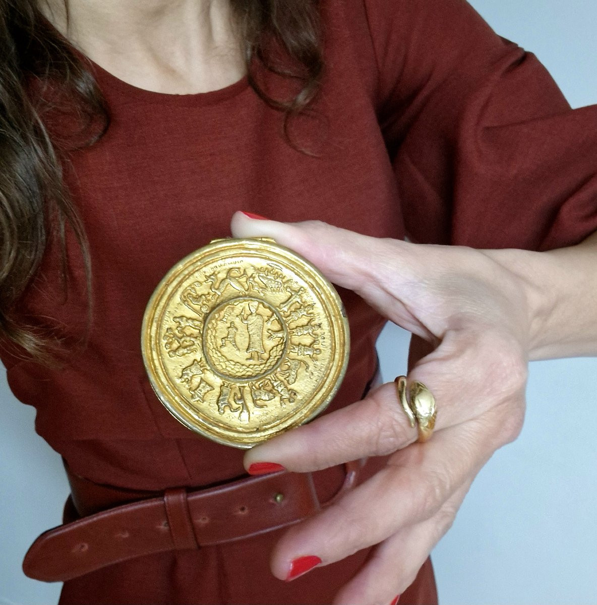 Moses Powder Compact, Crossing The Desert, By Line Vautrin, In Gilded Bronze Circa 1950-photo-7