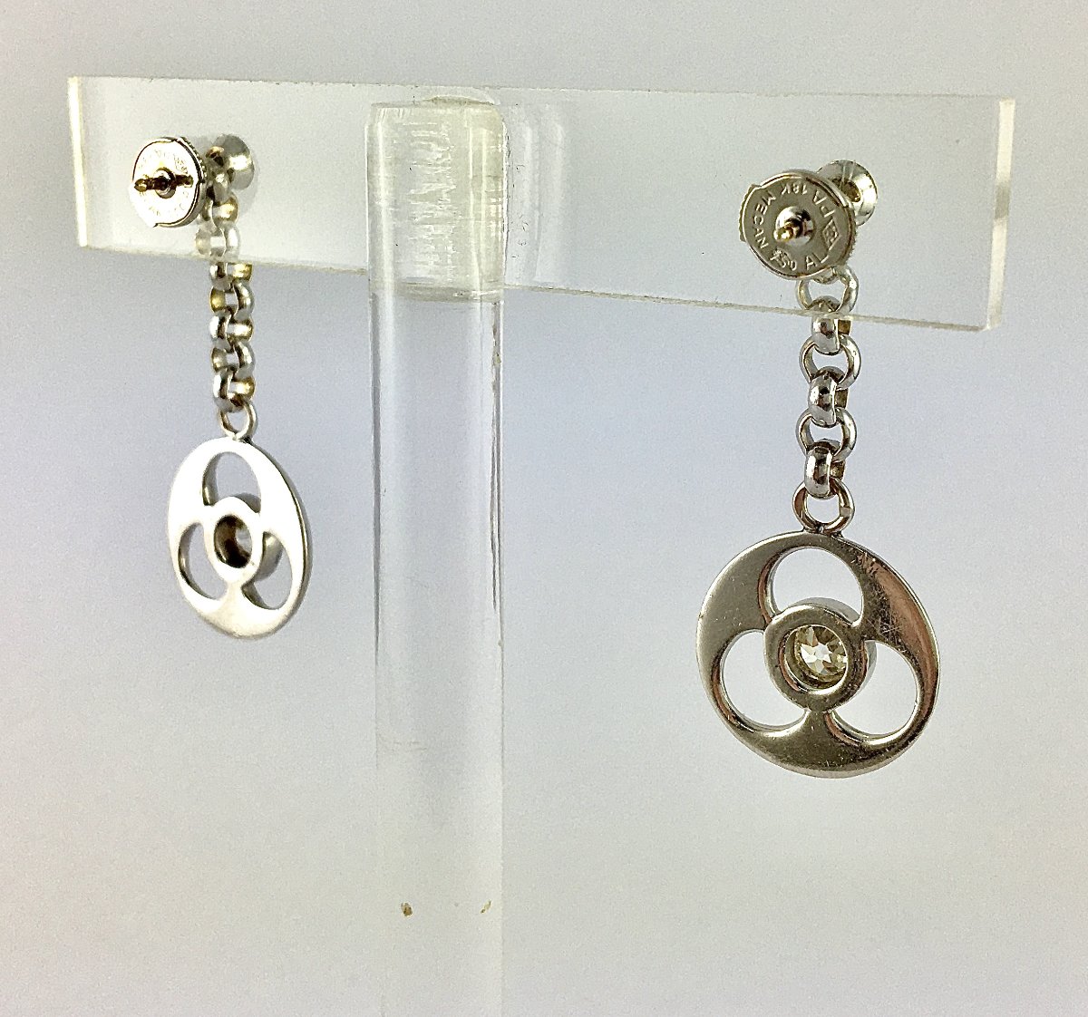Boucles d'Oreilles Pendants Diamants sur Or Blanc Puces et Pendants Amovibles-photo-5