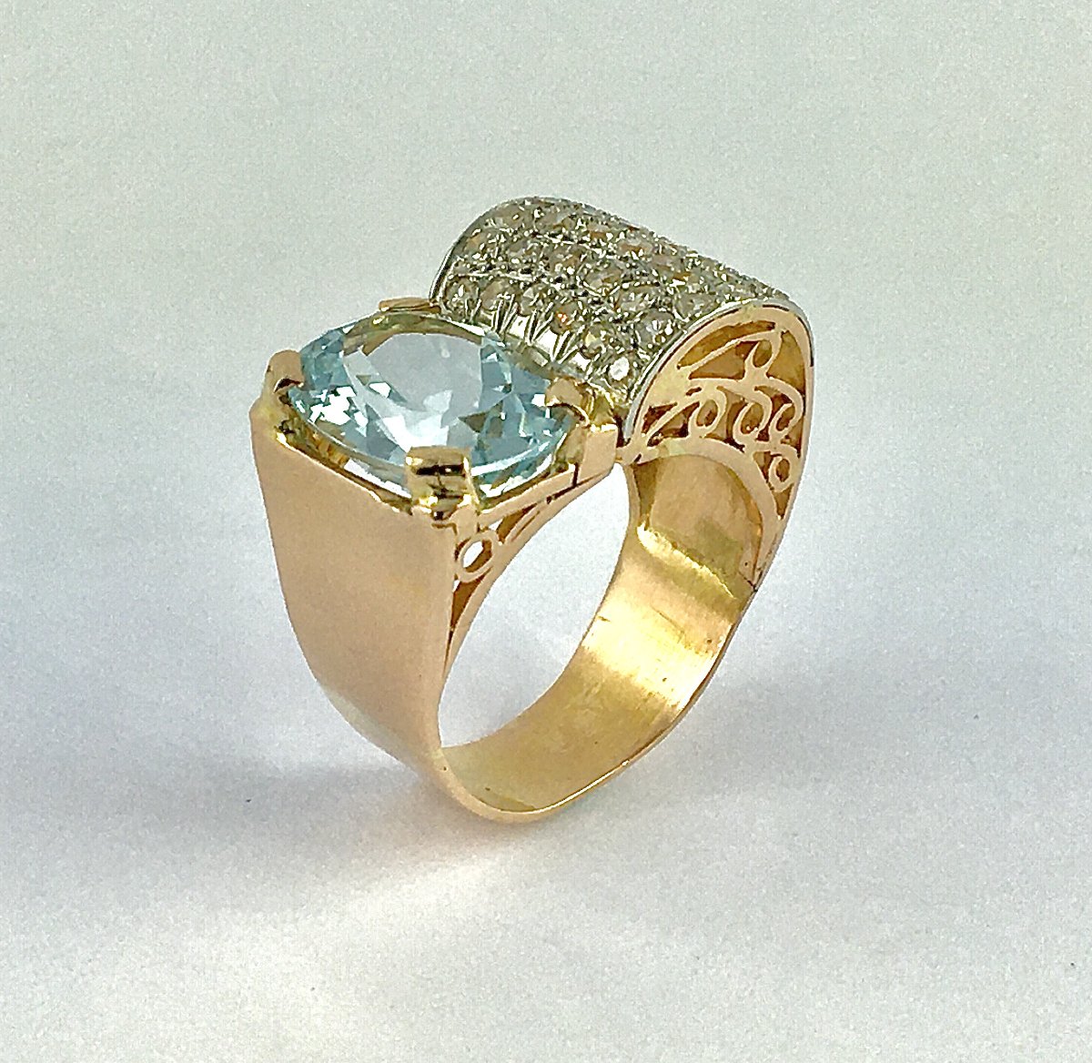 Asymmetrical Tank Ring With Aquamarine And Diamond Paving In Rose Gold And Platinum-photo-3
