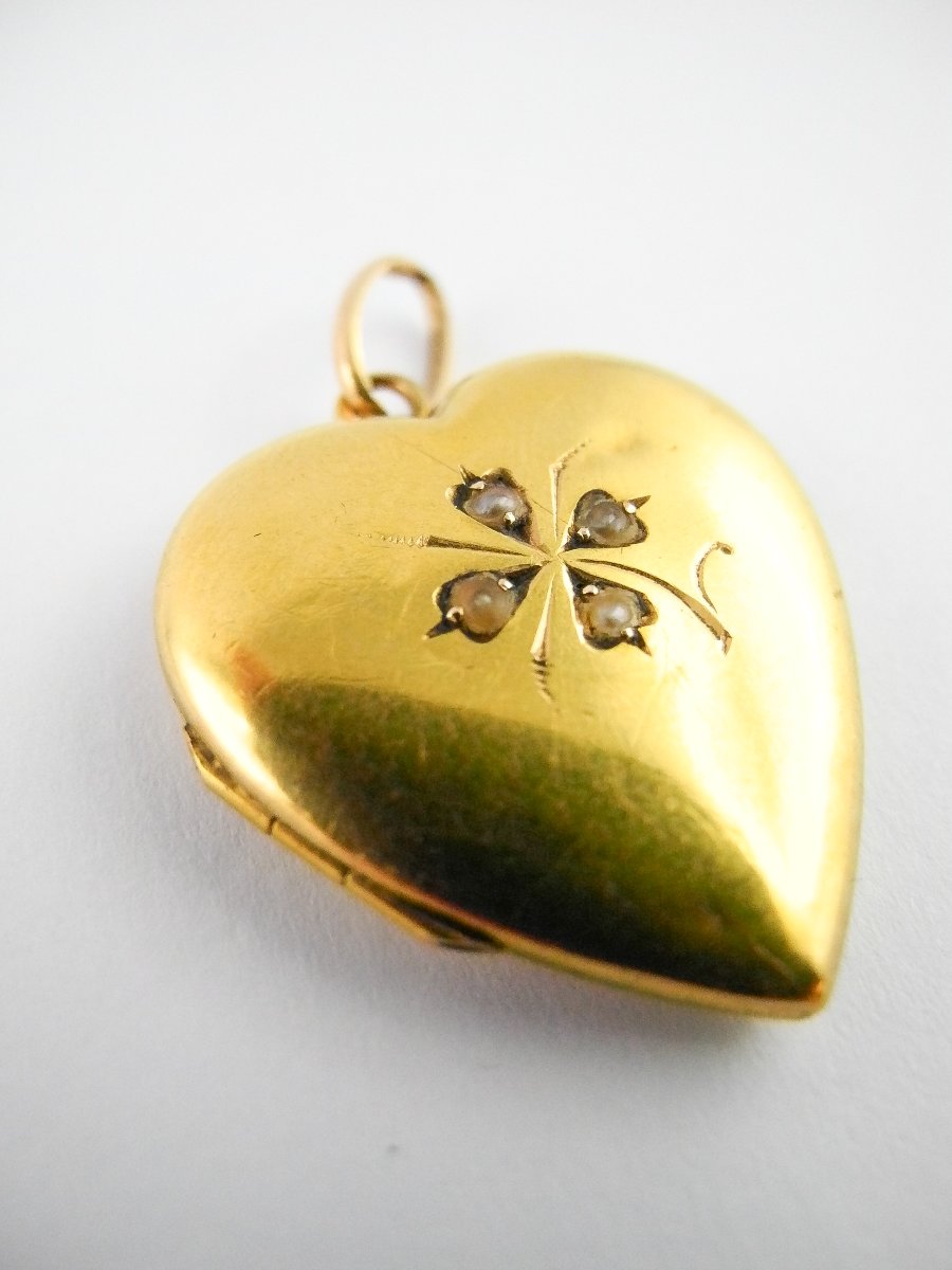 Heart-shaped Locket Pendant With 4-leaf Clover Motif And Fine Pearls / Yellow Gold, Sentimental Jewelry-photo-3
