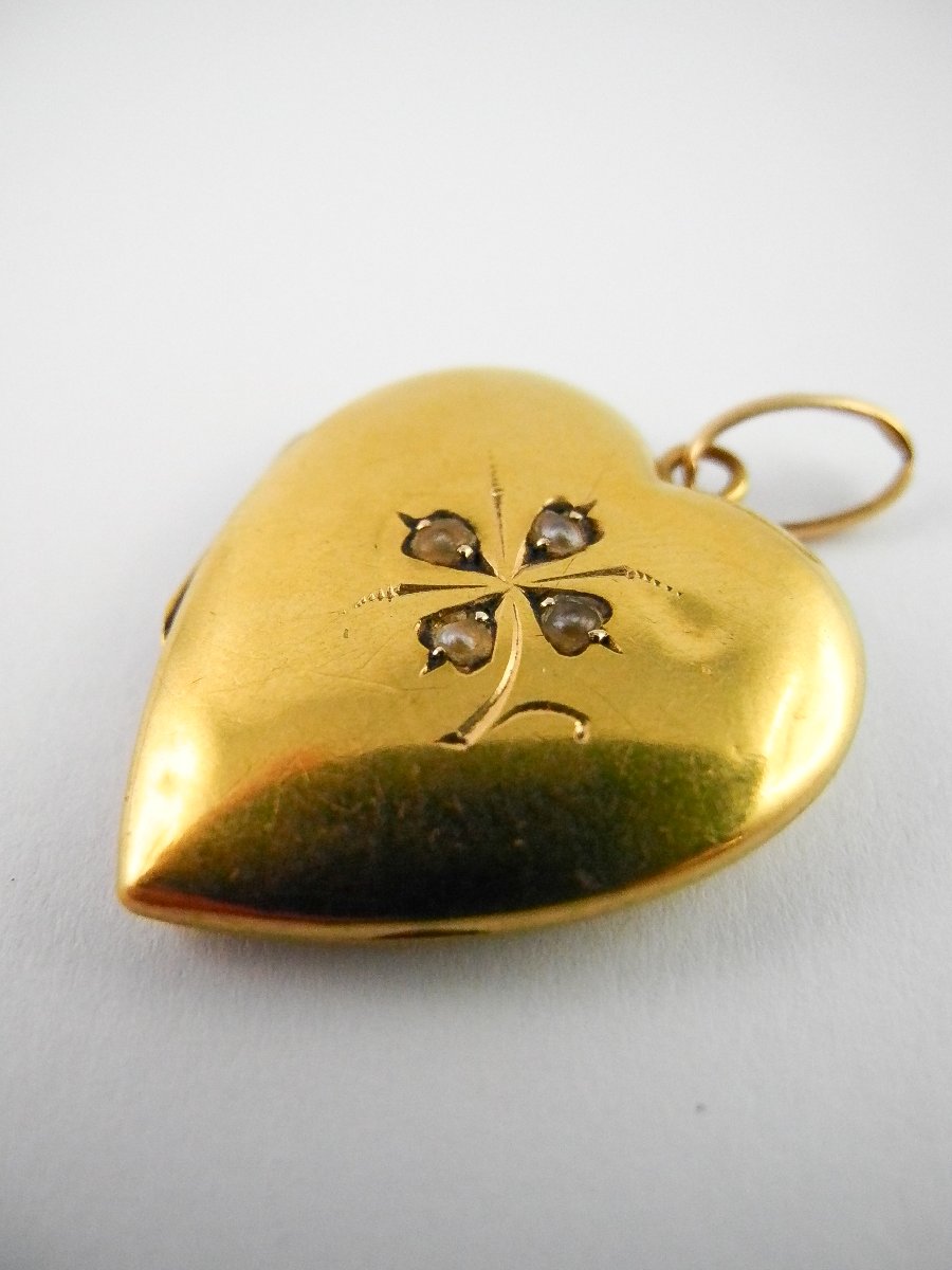 Heart-shaped Locket Pendant With 4-leaf Clover Motif And Fine Pearls / Yellow Gold, Sentimental Jewelry-photo-4