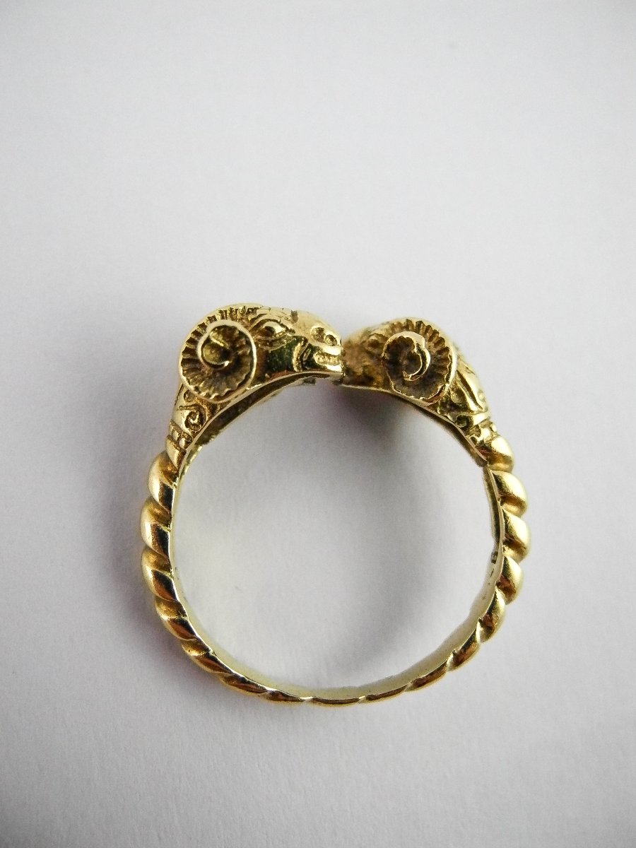 Antique Style Yellow Gold Ram Head Ring-photo-2
