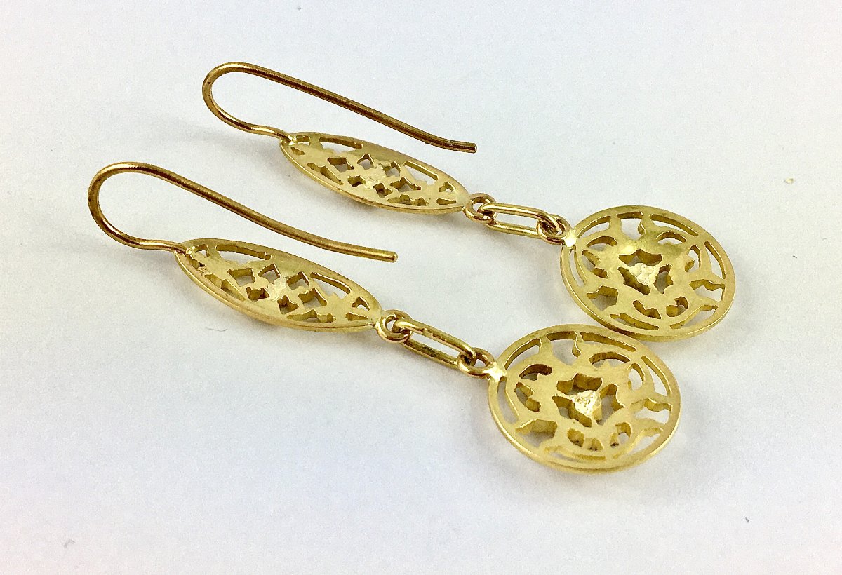 Neo-gothic Style Drop Earrings In Yellow Gold With Floral Motifs-photo-7