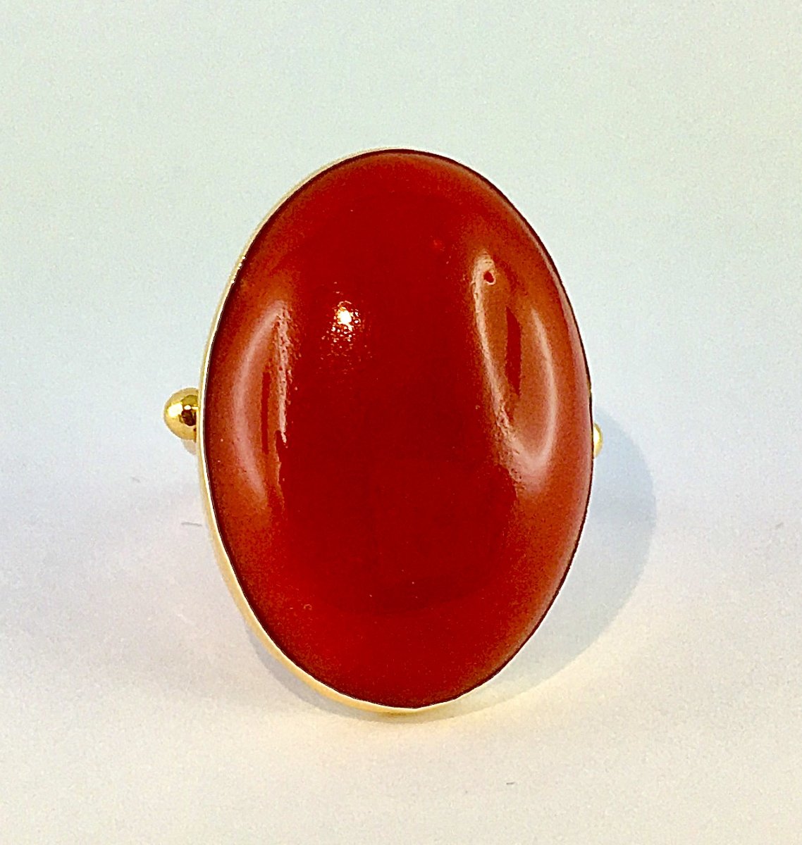 Antique Red Coral Cabochon Ring On Yellow Gold-photo-2
