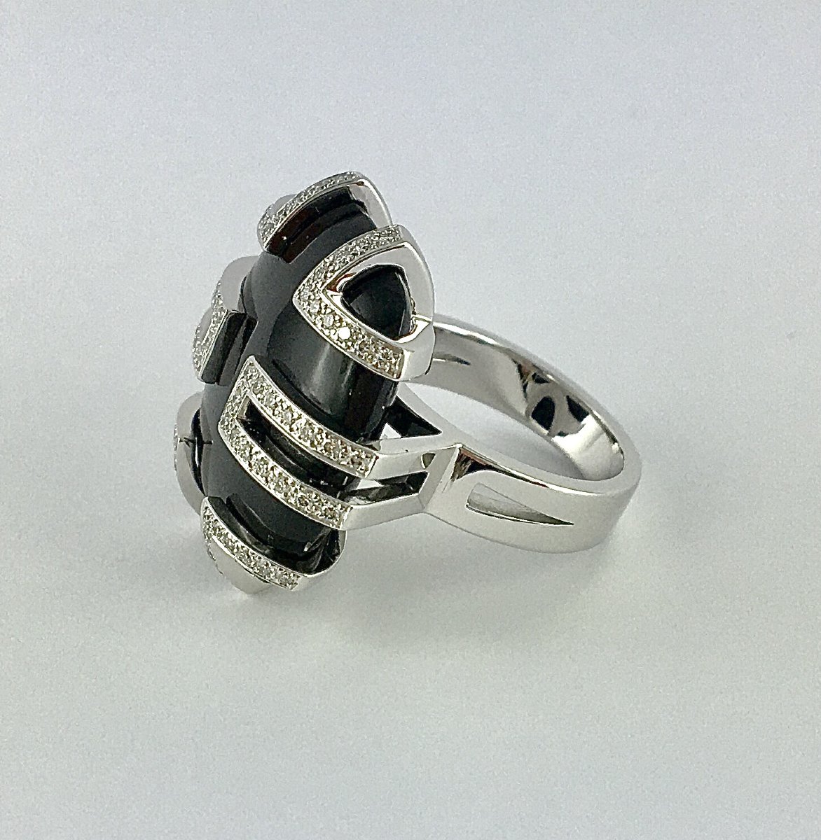 Bague Cartier Baiser du Dragon Yijing Jade Noir et Diamants sur Or Blanc-photo-3