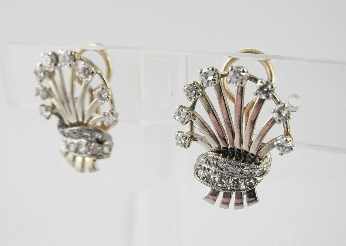 1960s Palmette Clip-on Earrings With Diamonds In White Gold And Yellow Gold Setting-photo-2