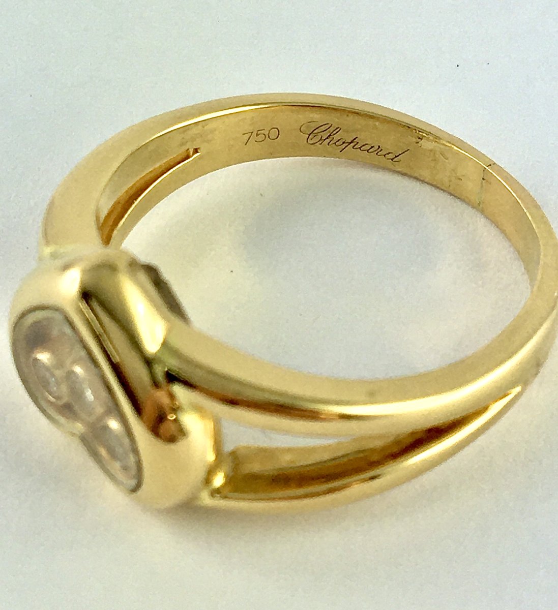 Chopard Happy Diamond Heart Ring In Yellow Gold And Moving Diamonds-photo-6