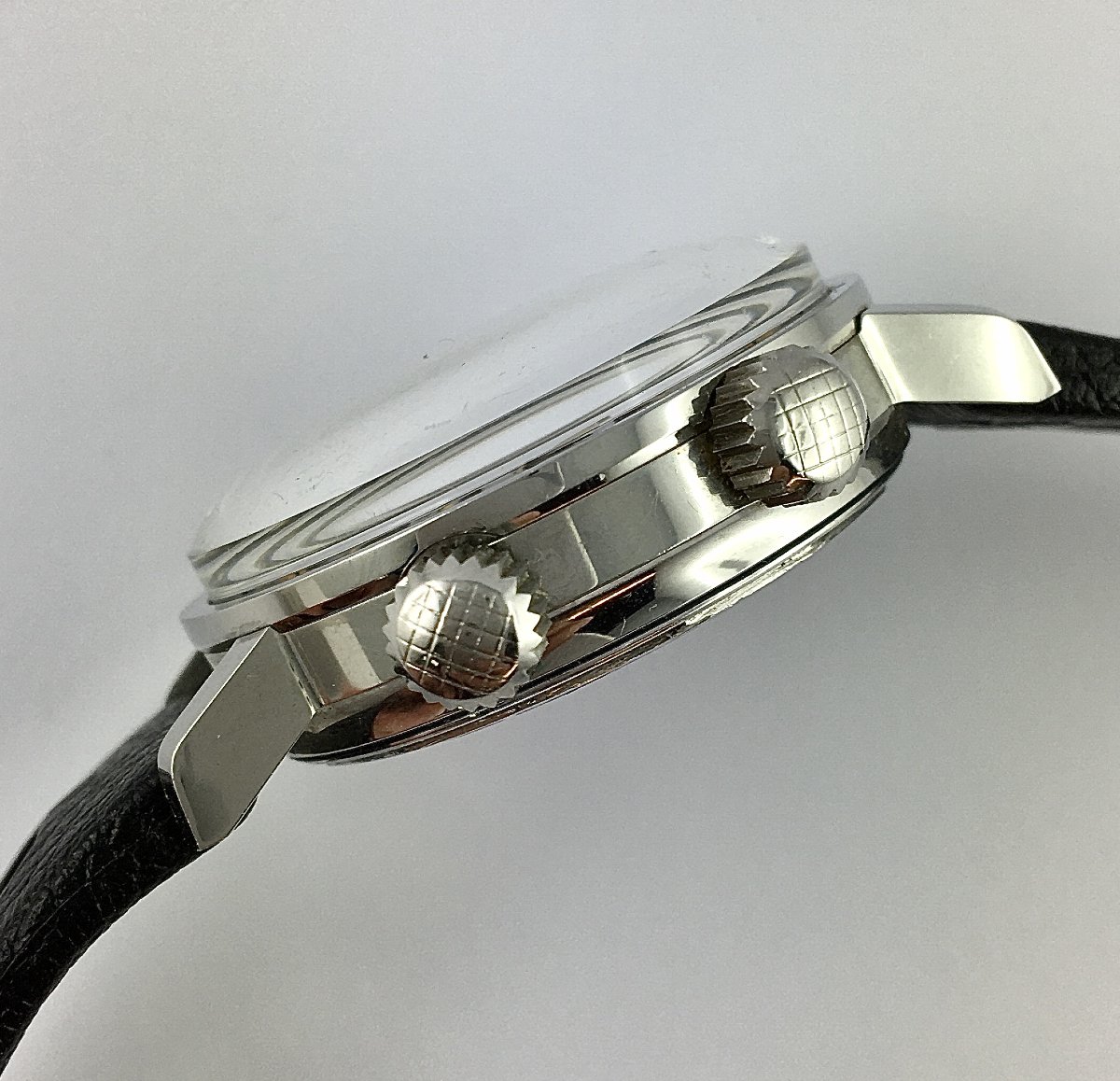 Lip Nautic Ski Electronic Date Watch 1970 Steel On Tropic Bracelet New Old Stock-photo-3