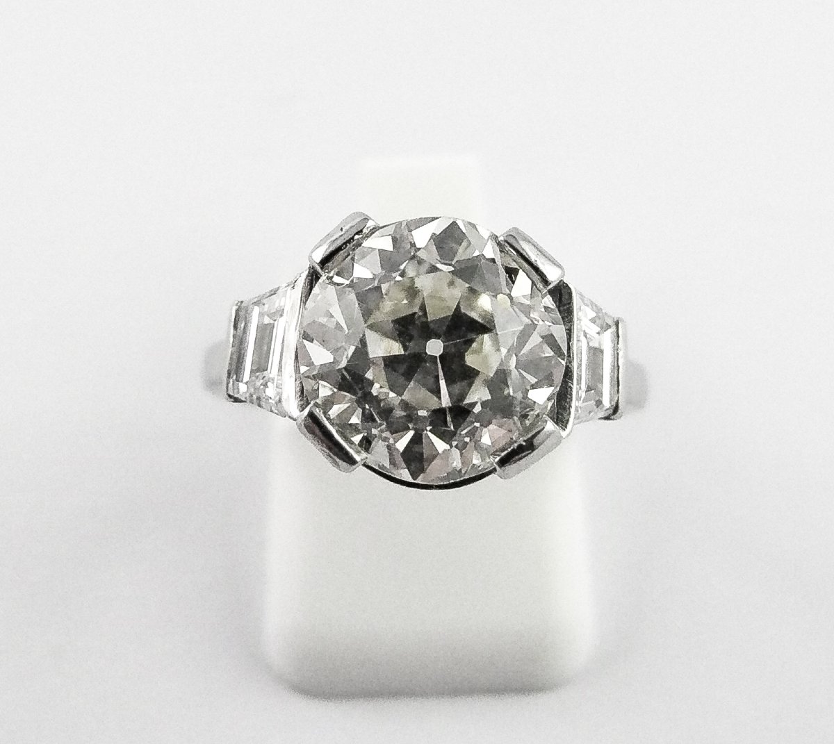 Bague Solitaire Style Art Déco Diamant Taille Ancienne 3,95 ct Et Diamants Teppers Sur Platine-photo-2
