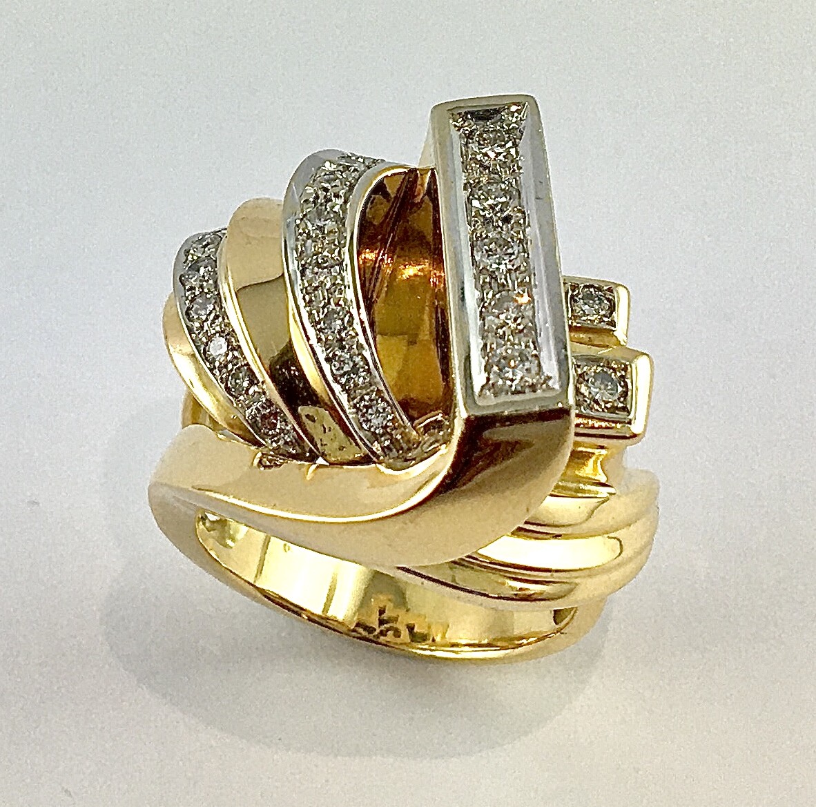 Bague Style Tank Diamants Sur Ors Rose Et Blanc