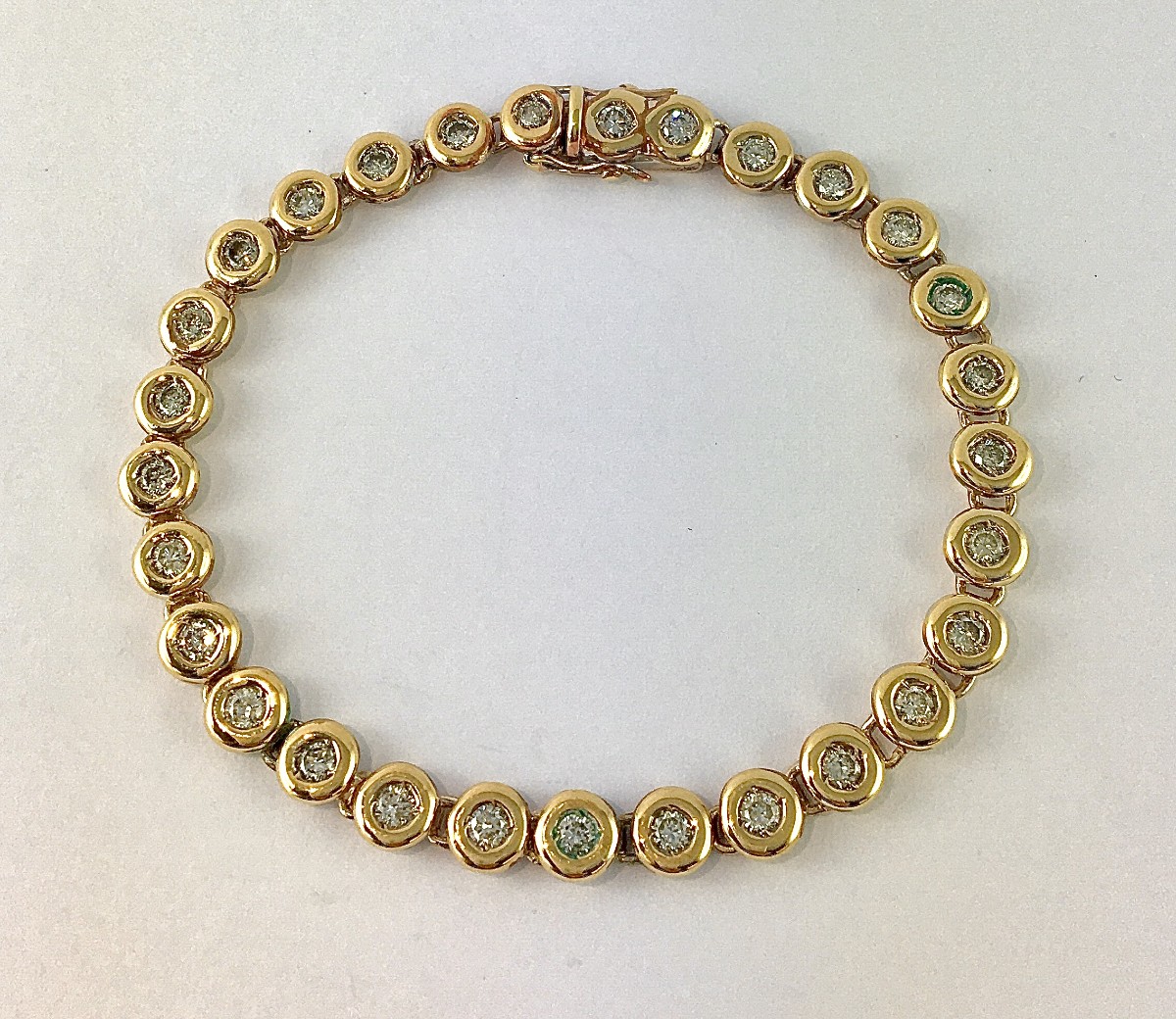 Bracelet Ligne Diamants Sertis Clos sur Or Jaune 