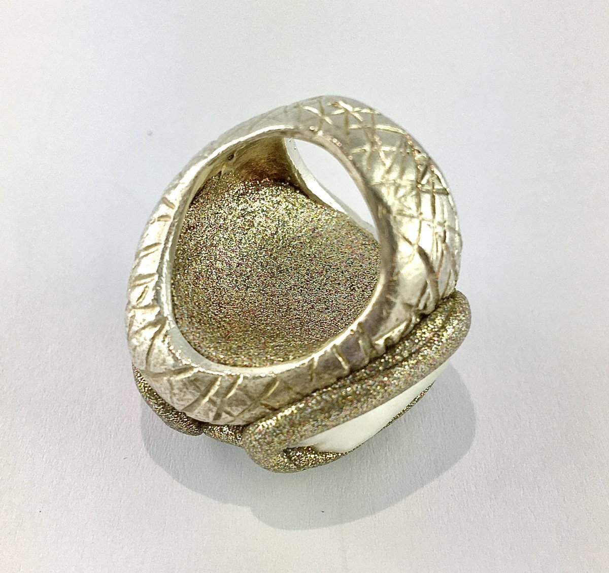 Estrosia Ball Ring With Coral, Pearl And Resin On Silver-photo-5