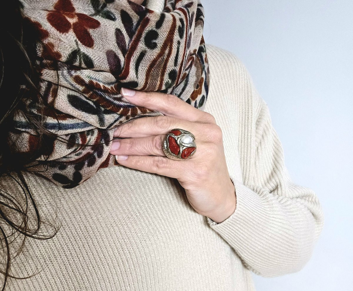 Estrosia Ball Ring With Coral, Pearl And Resin On Silver-photo-6