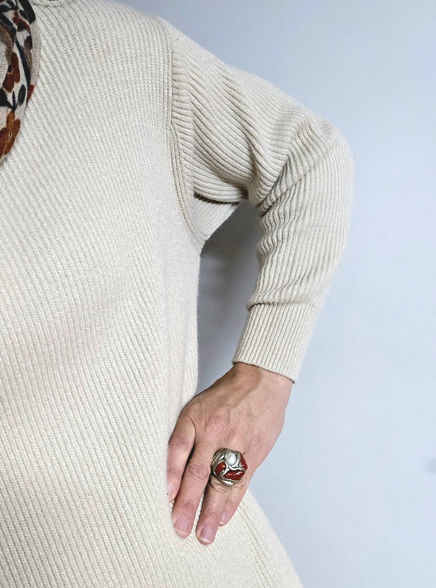 Estrosia Ball Ring With Coral, Pearl And Resin On Silver-photo-8