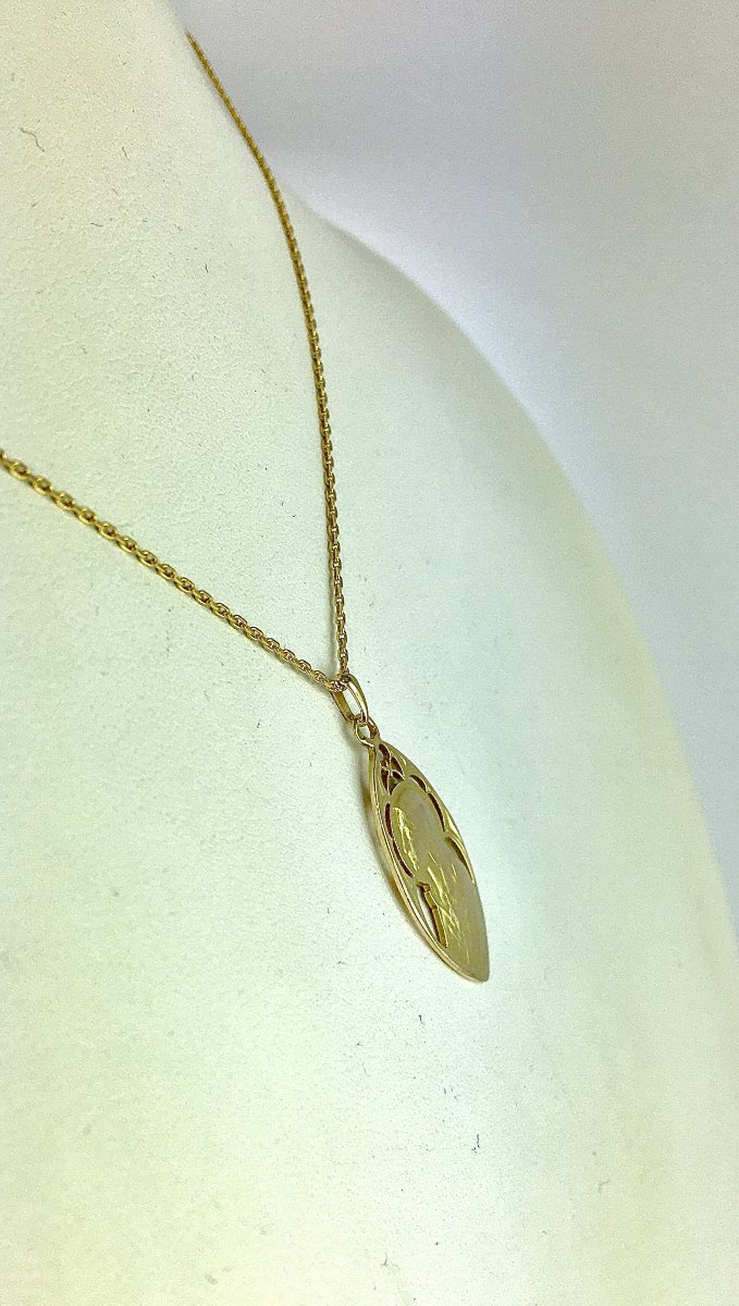 Pendant Medal Virgin In Mandorla Style Belle Epoque Yellow Gold-photo-2