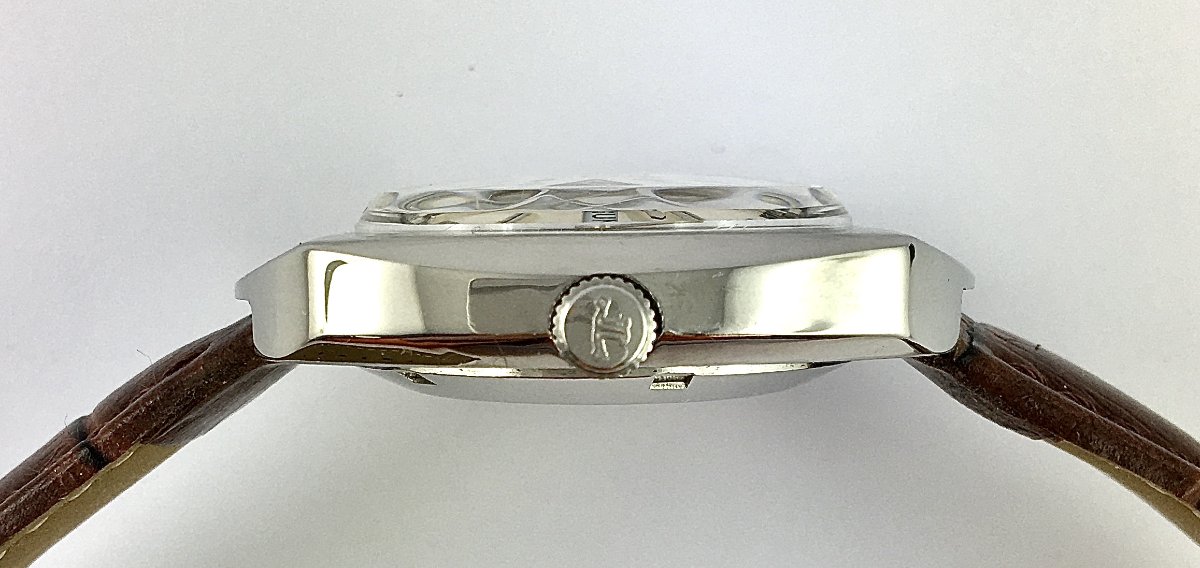 Montre Jaeger LeCoultre Club Automatique Années 70 Acier/ Cuir, Jour et Date, Verre Facetté-photo-4